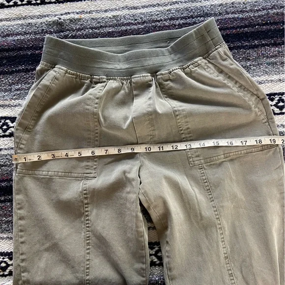 Soft Surroundings Convertible Olive Green Pants Capri Cropped XSmall XS - Picture 3 of 14
